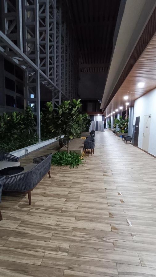 Cl 30A Super Kl View Infinity Pool Klcc Apartment กัวลาลัมเปอร์ ภายนอก รูปภาพ